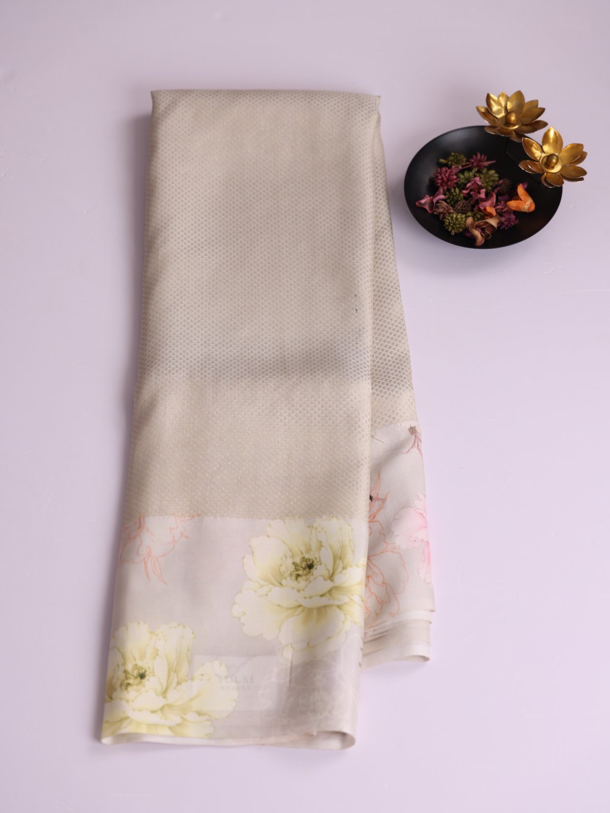 Off White Brocade Kanjeevaram Silk Saree With Printed Border