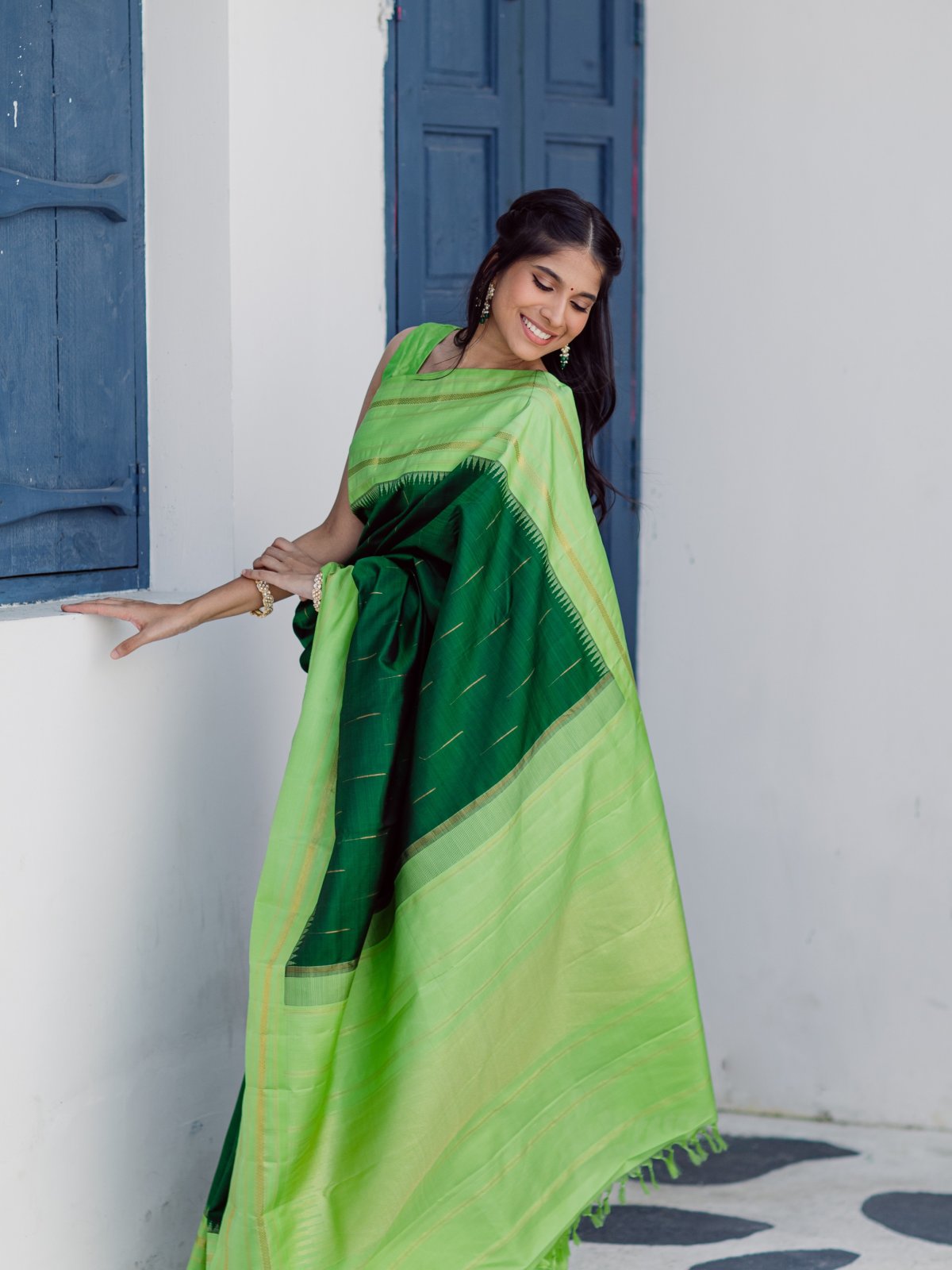 Bottle Green Kanjeevaram Silk Saree With Light Green Border