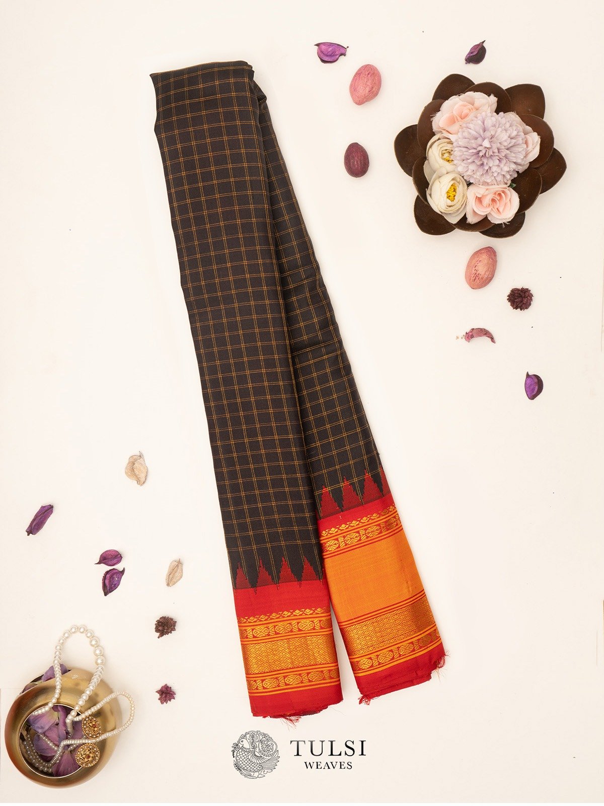 Checked Black Gadwal Silk Saree With Red Border