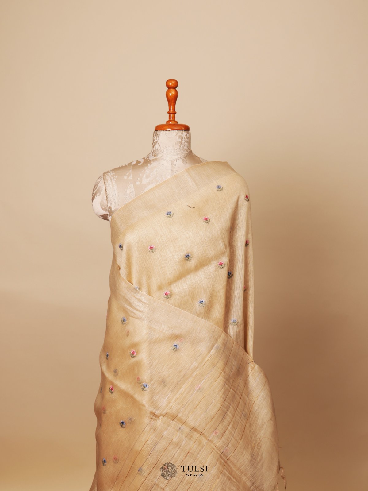Cream Linen Saree With Embroidery