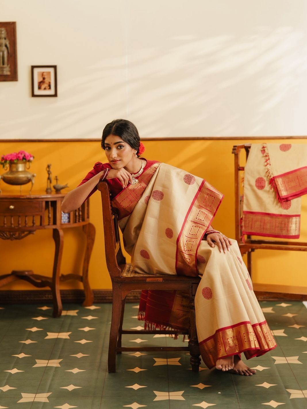 Beige Kanjeevaram Silk Saree With Red Border