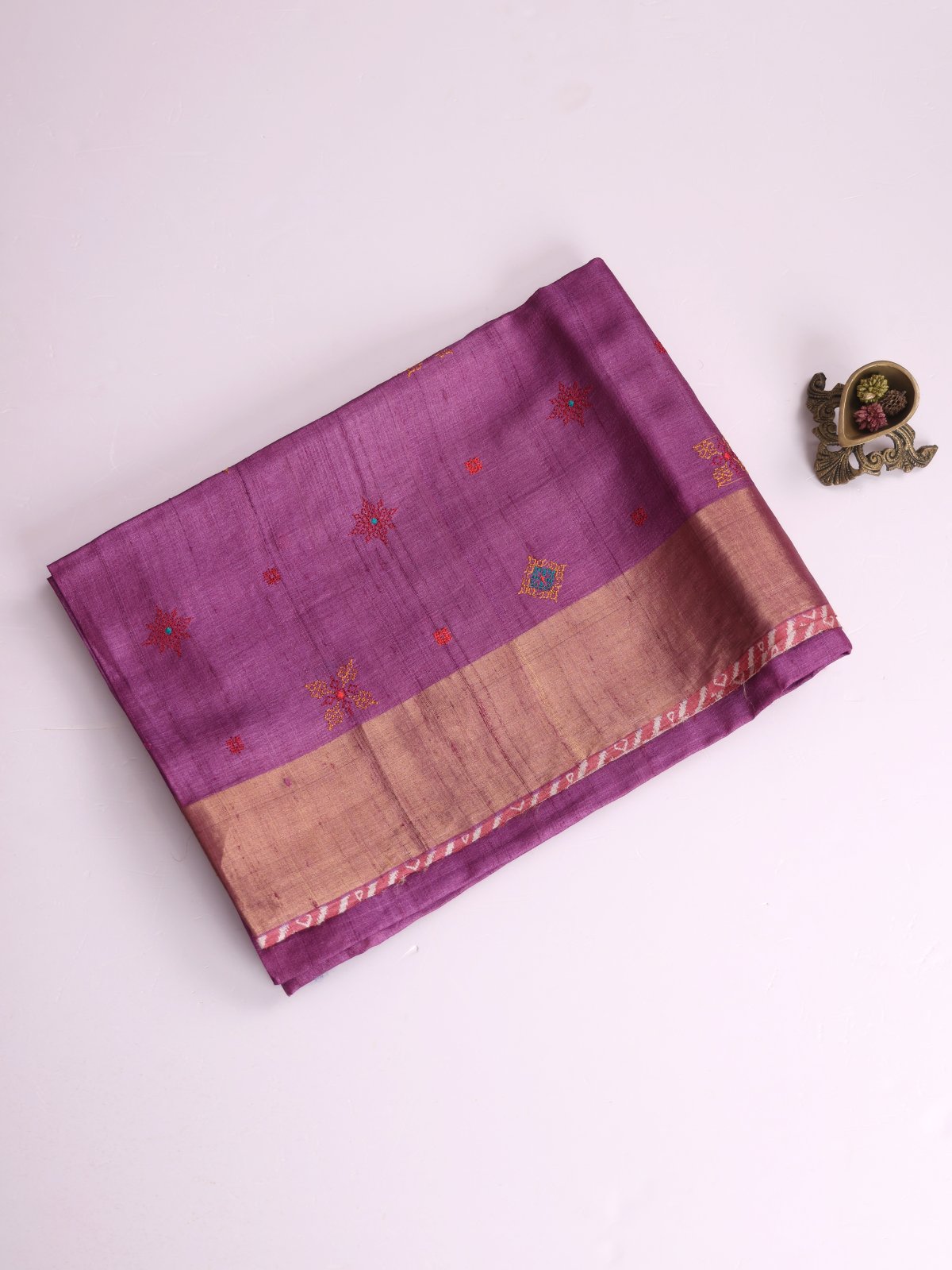 Dusty Purple Embroidered Tussar Silk Saree With Zari Border