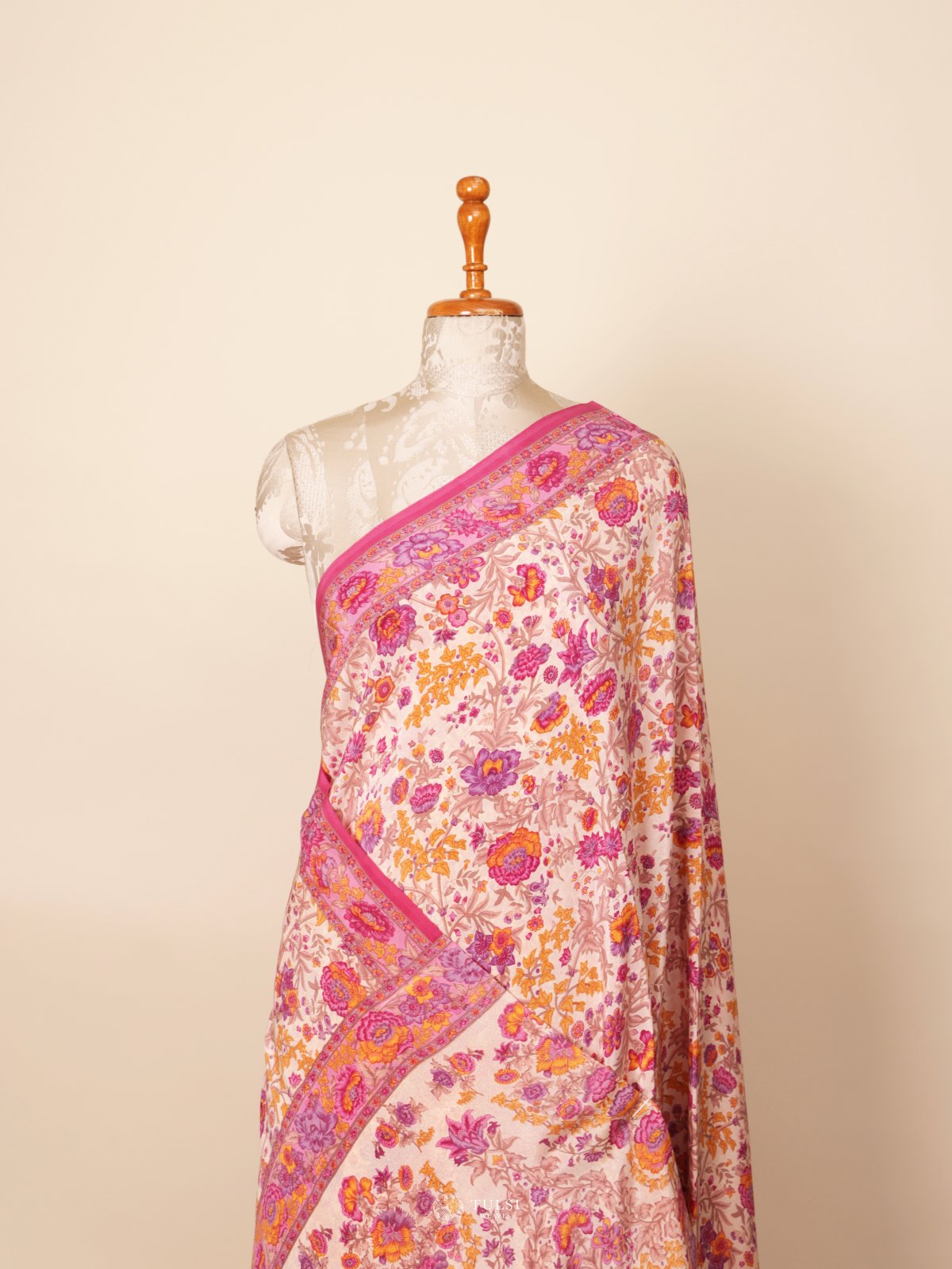 Off White Floral Printed Crepe Silk Saree