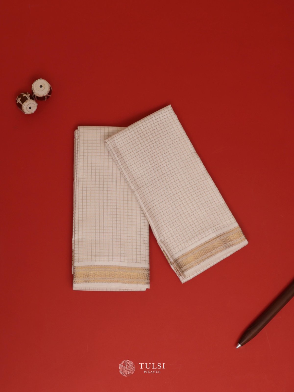 White Checked Silk Dhoti And Vasthram With Zari Border
