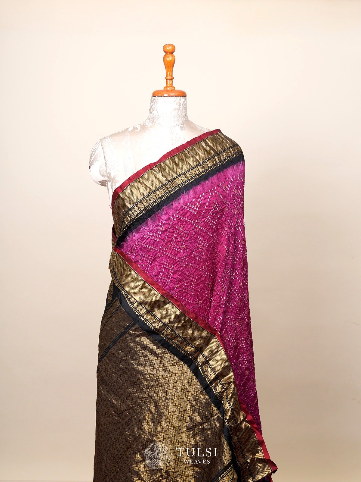 Magenta Gadwal Silk Saree with Bandhini 