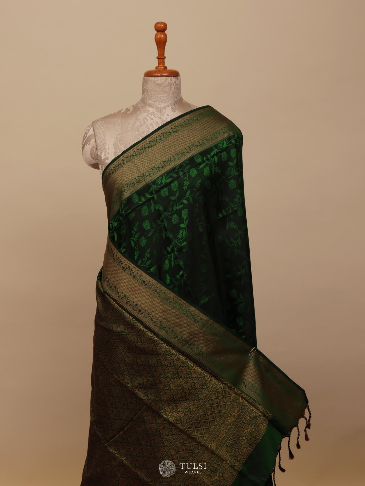 Black Tanchoi Silk Saree