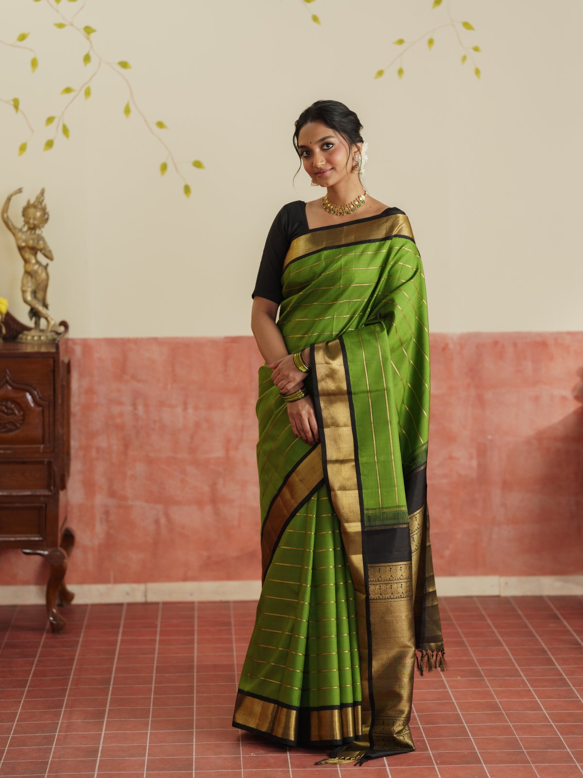 Vintage 103 - Mehndi Green Veldhari Kanjeevaram Silk Saree With Black Border