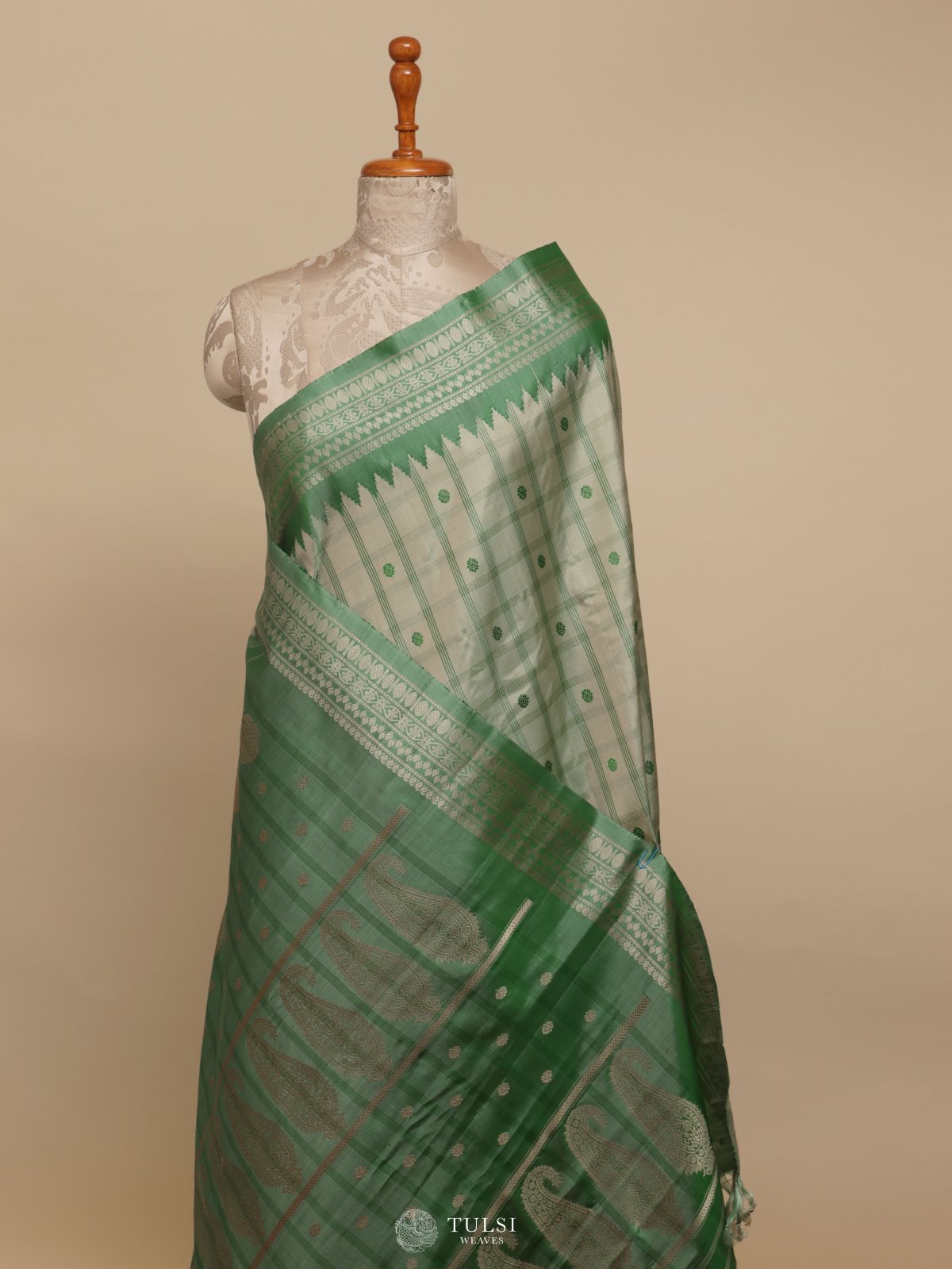 Light Pastel Green Gadwal Silk Saree With Green Border