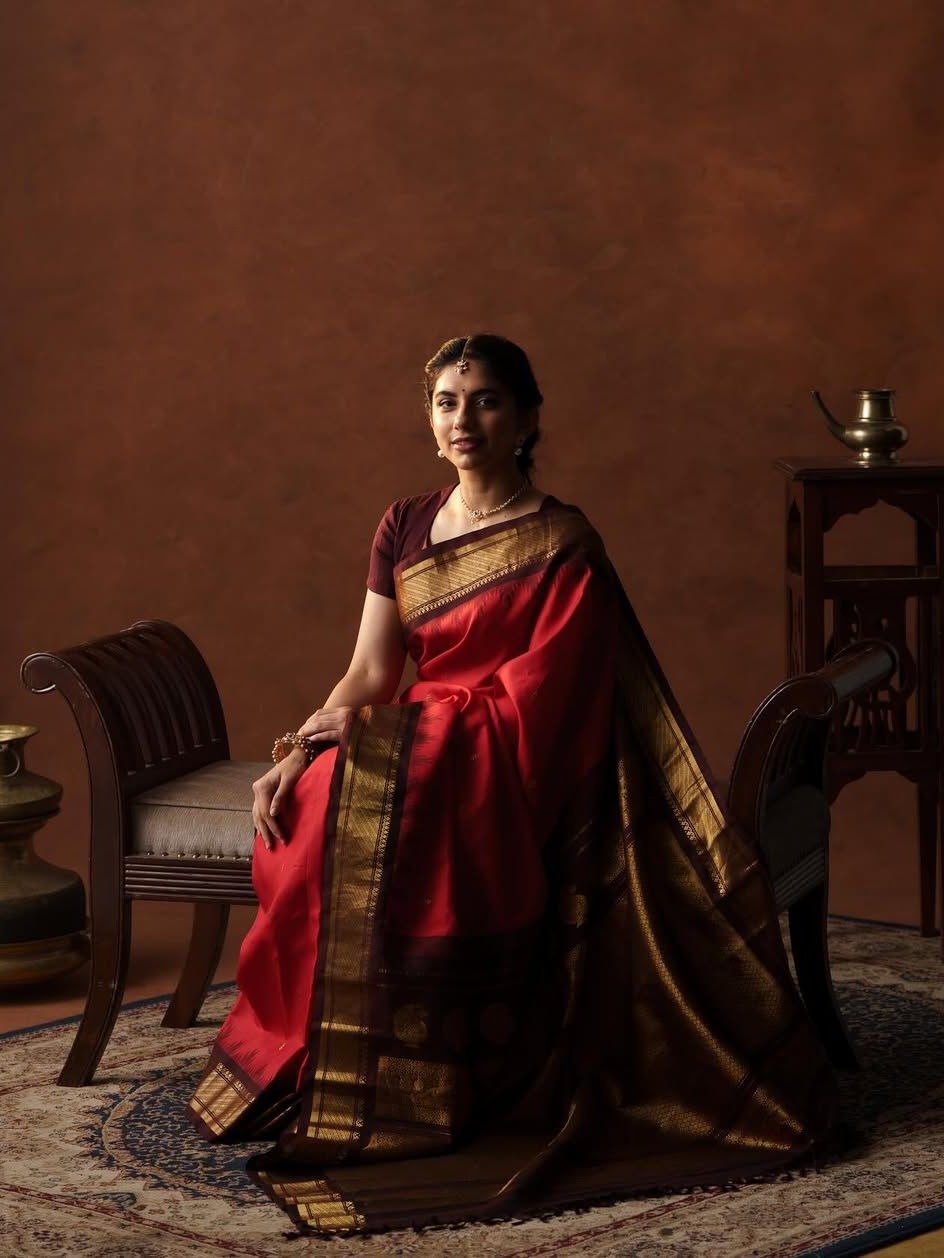 Red Gadwal Silk Saree With Brown Border