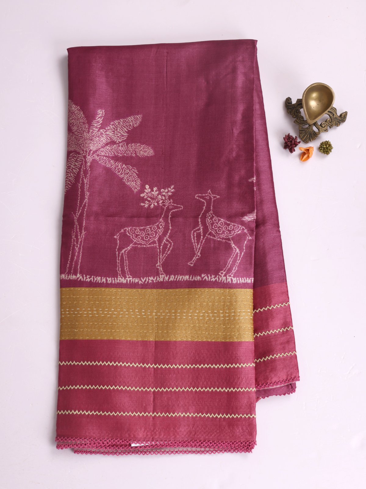 Mauve Printed Tussar Silk Saree With Pink Embroidered Border