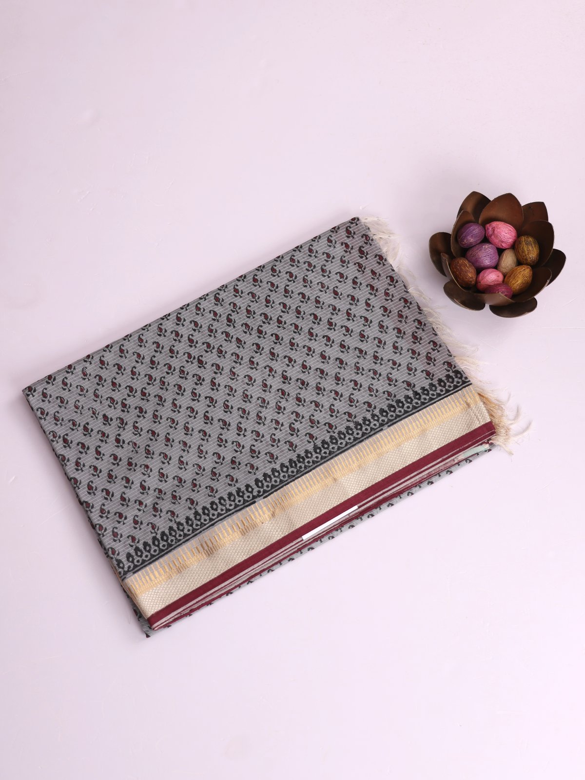 Light Grey Maheshwari Cotton Saree