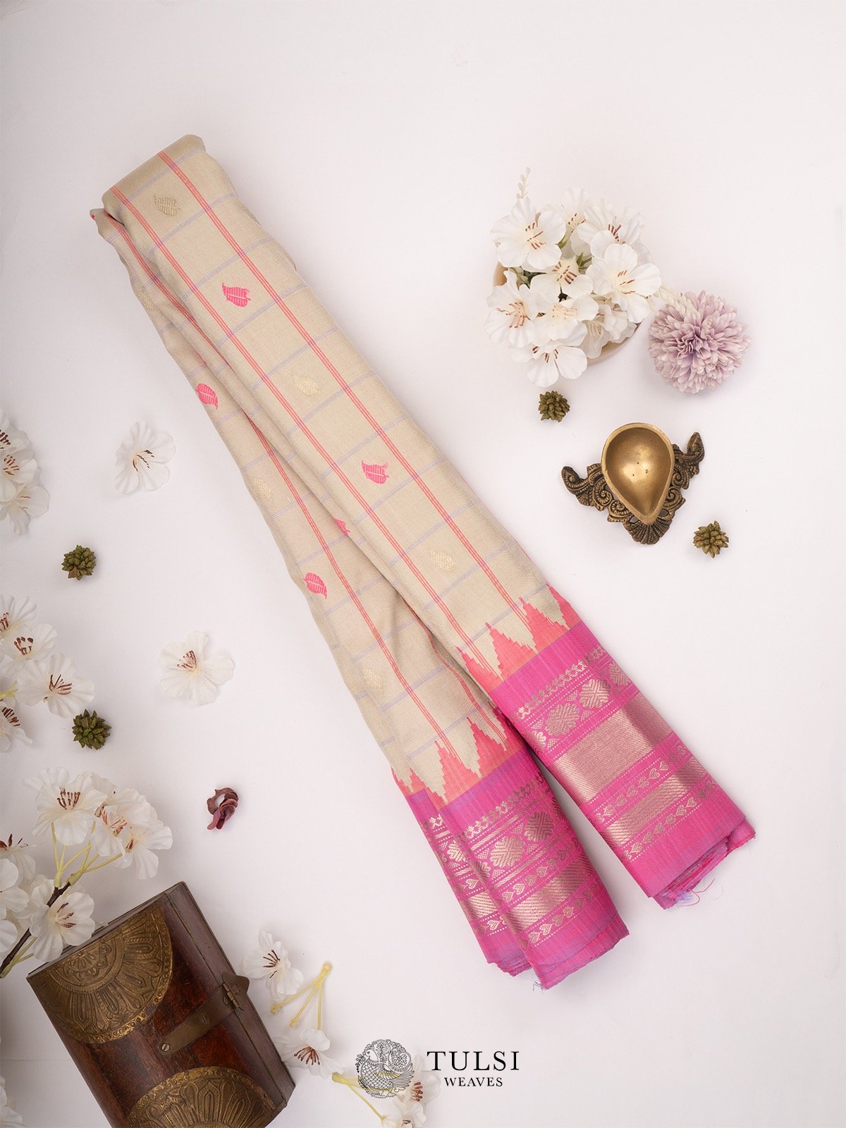 Off-White Gadwal Silk Saree with Pink Border