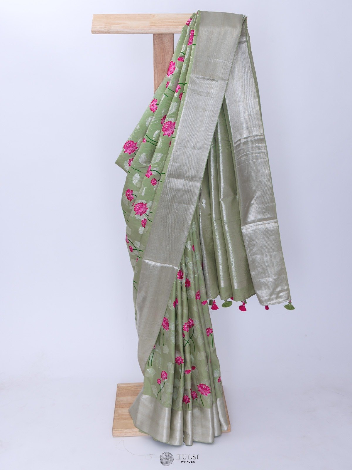 Pistah Green Kanjeevaram Silk Embroidery