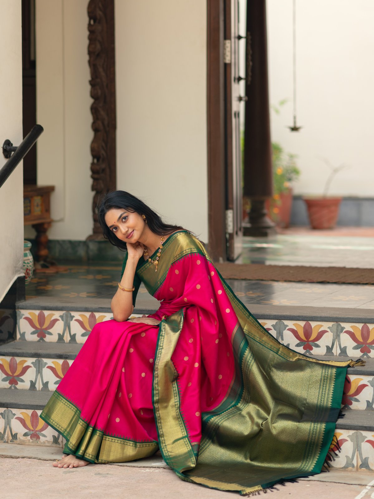 Reddish Pink Kanjeevaram Silk Saree With Dark Green Border