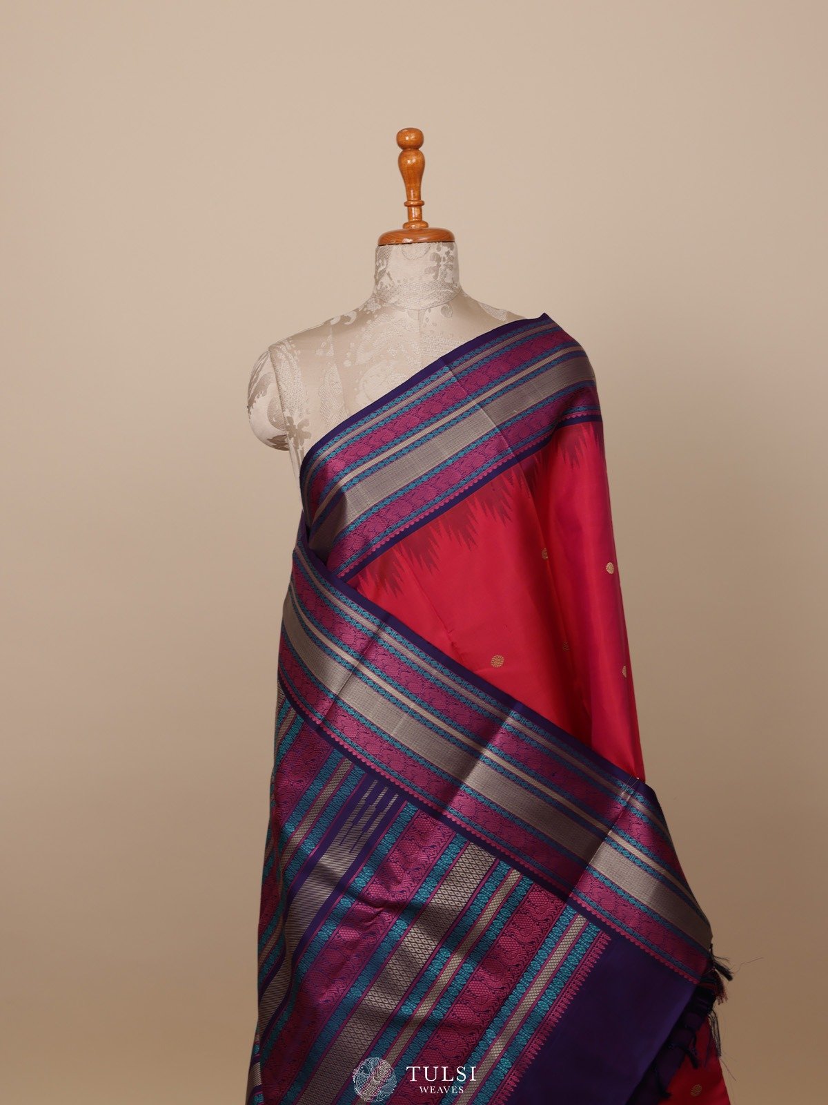 Pinkish Red Kanjeevaram Pattu Pett Silk Saree