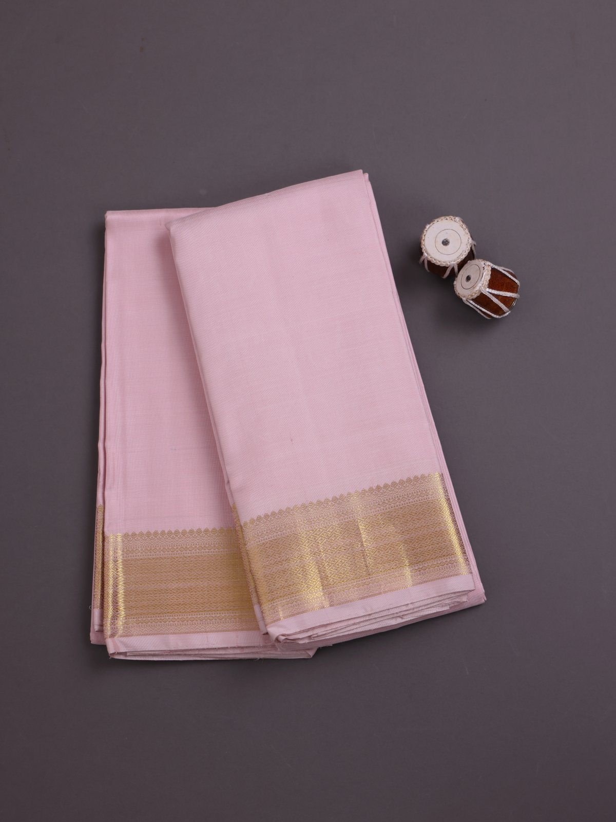 Dusty Pink Silk Dhoti And Vasthram with Zari Border