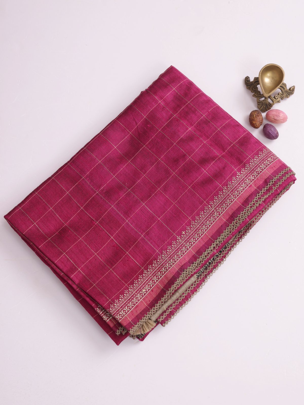 Magenta Zari Checked Munga Raw Silk Saree With Embroidery 