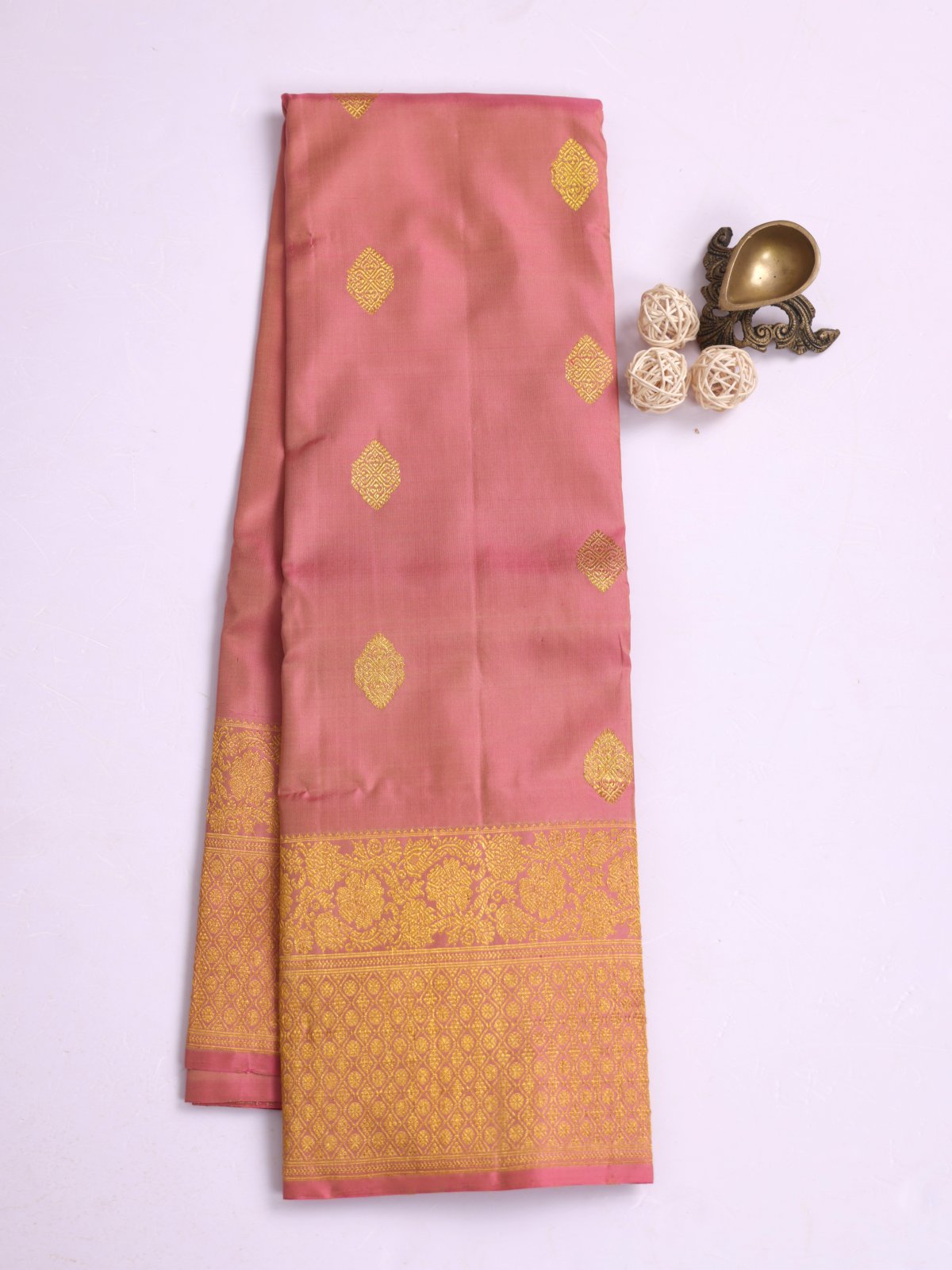 Pink Kanjeevaram Silk Saree With Zari Border