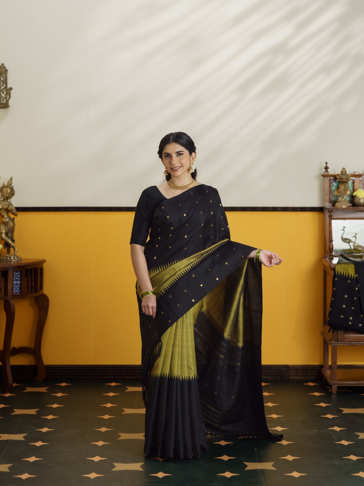 Vintage 73 - Olive Green Kanjeevaram Silk Saree With Black Butta Border
