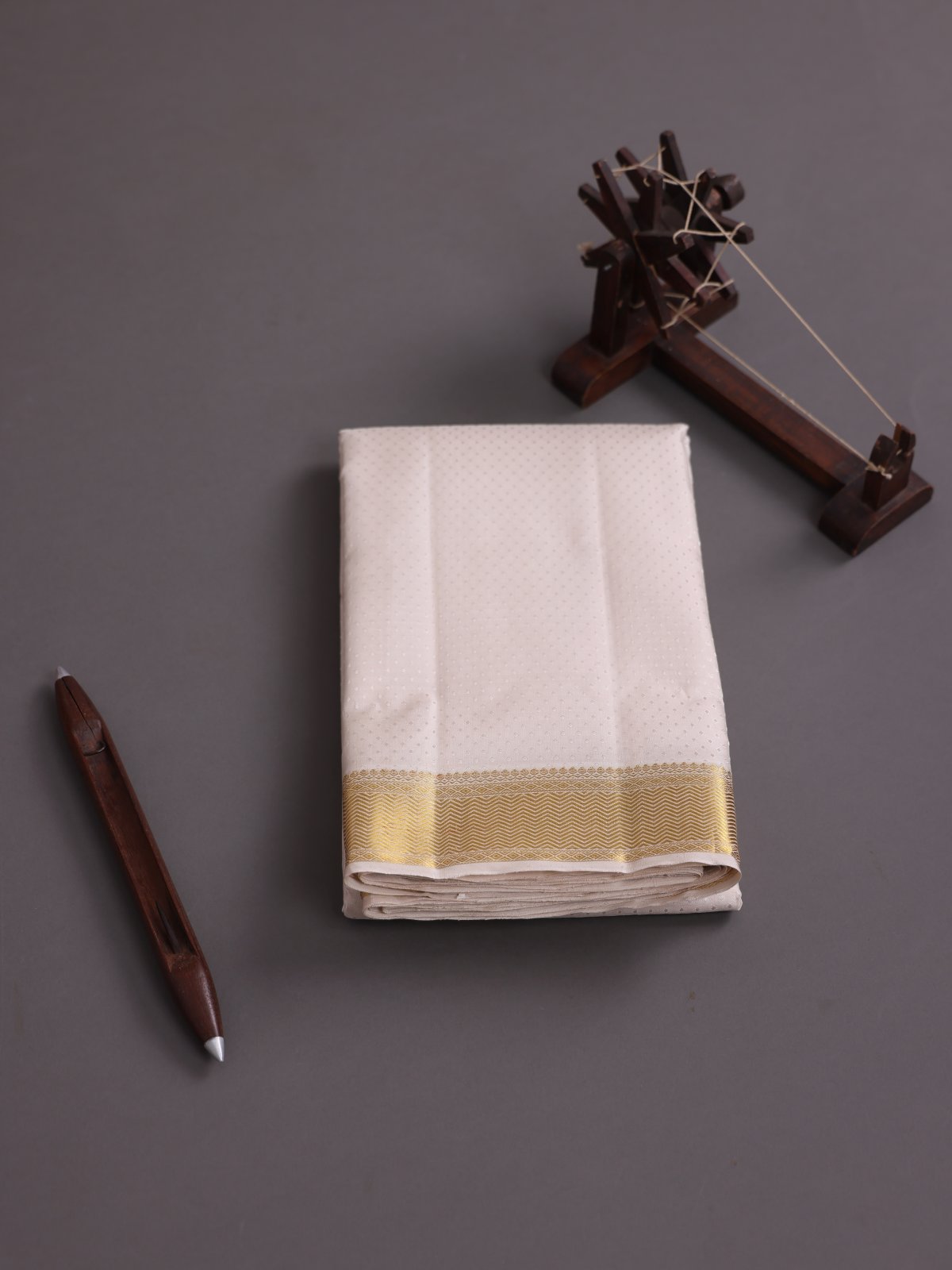 Off White Silk Dhoti And Vasthram With Zari Border
