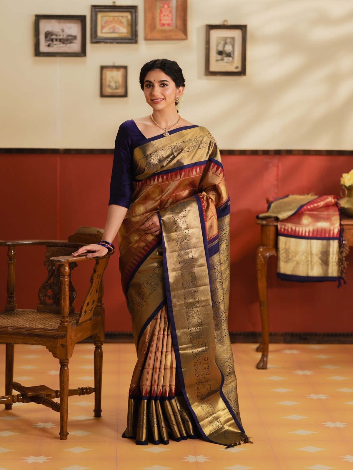 Vintage 25 - Dark Red Ettukol Kanjeevaram Silk Sarees With Navy Blue Border