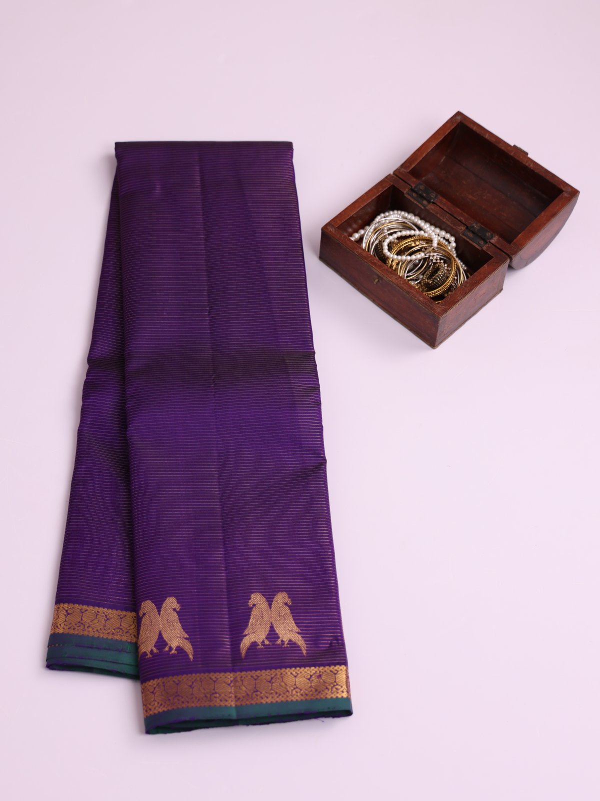 Dark Violet Vaira Oosi Kanjeevaram Silk Saree