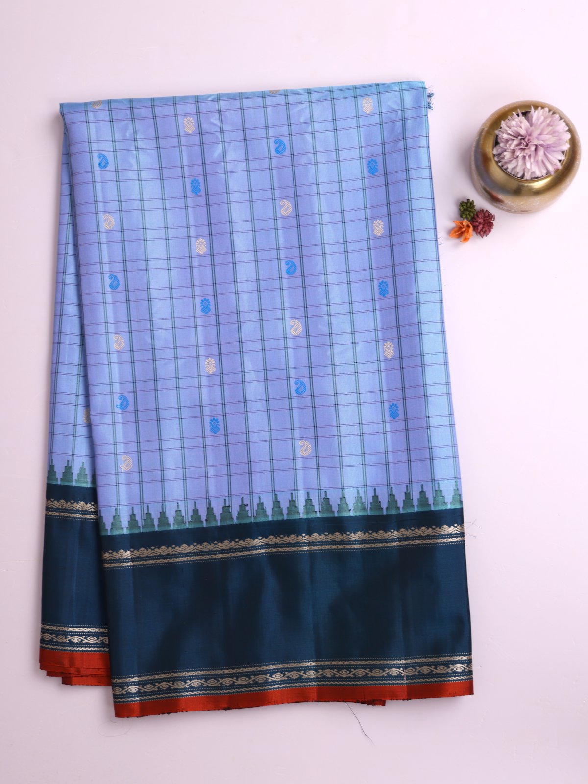 Light Purplish Blue Checked Gadwal Silk Saree With Dark Peacock Blue Border