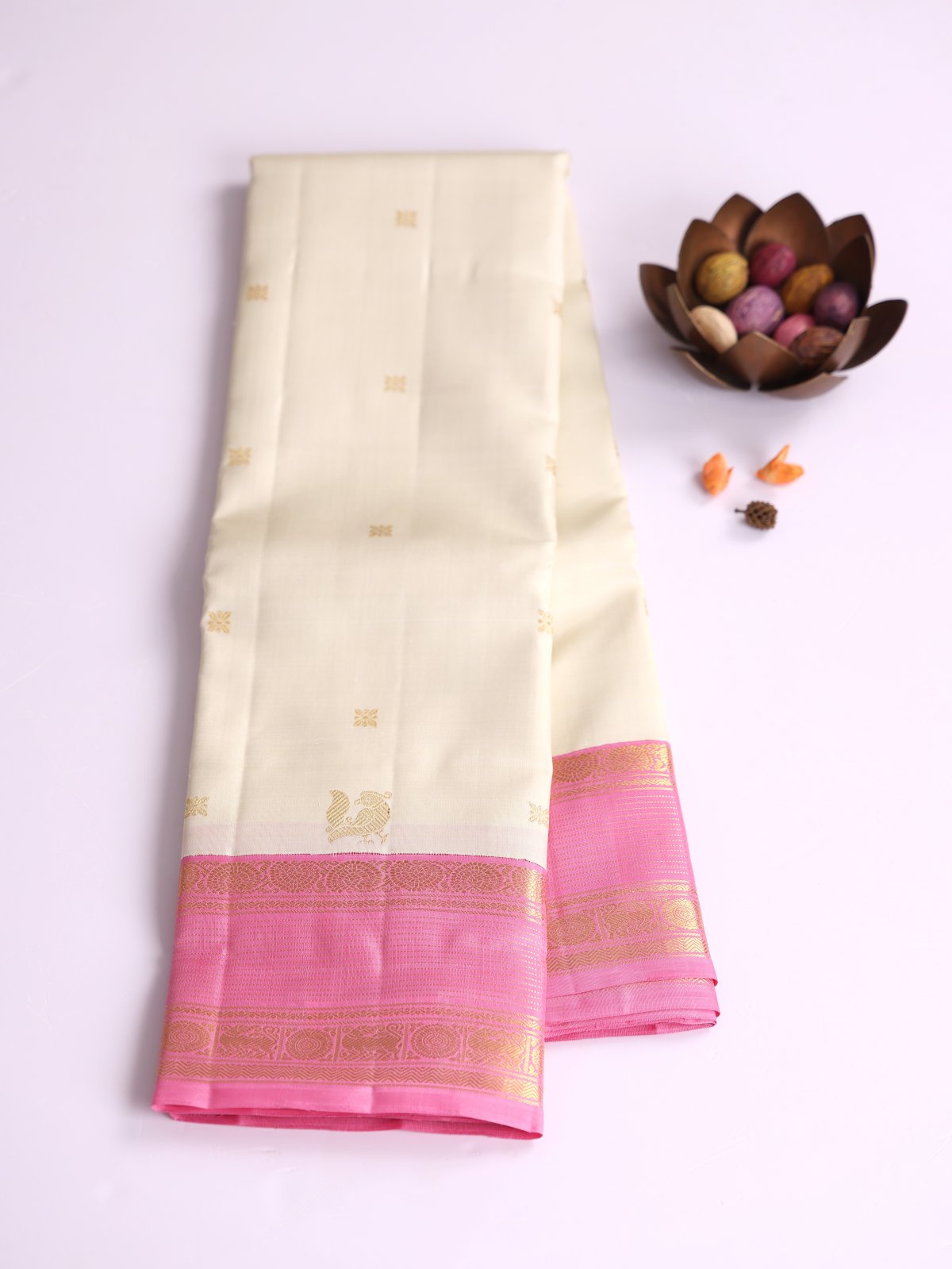 Cream Kanjeevaram Silk Saree With Pastel Pink Border