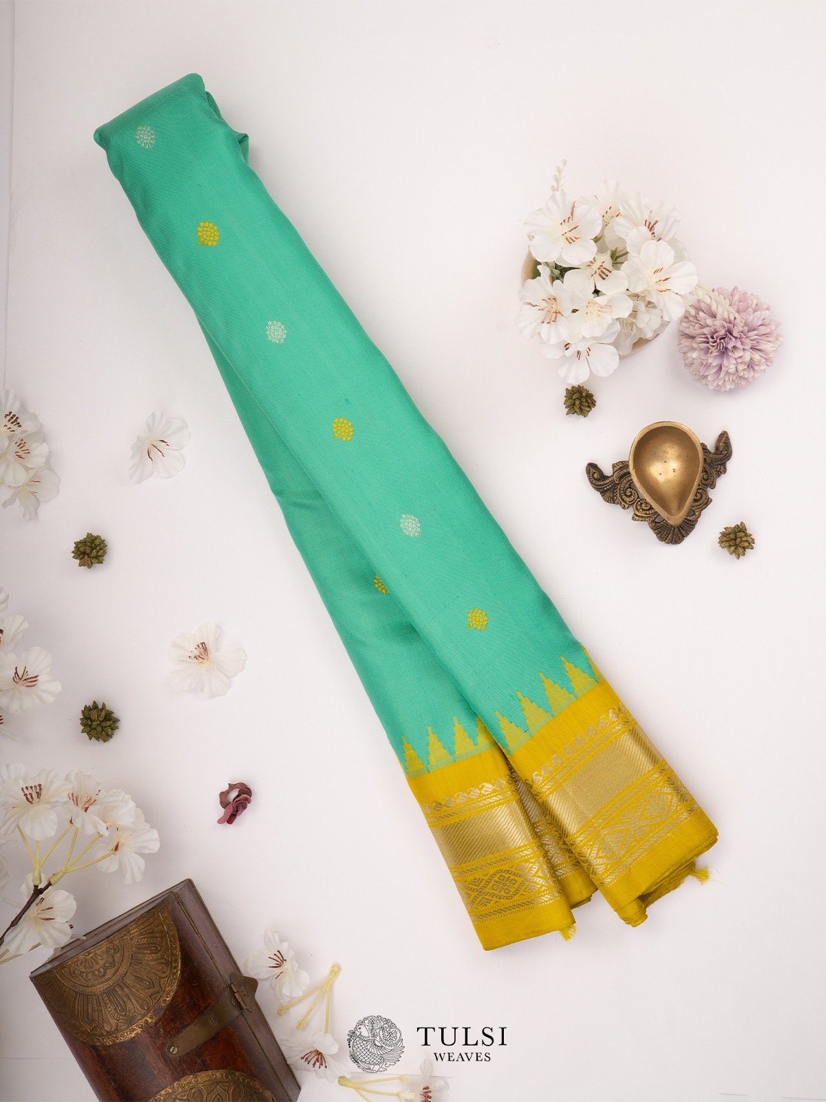 Turquoise Green Gadwal Silk Saree