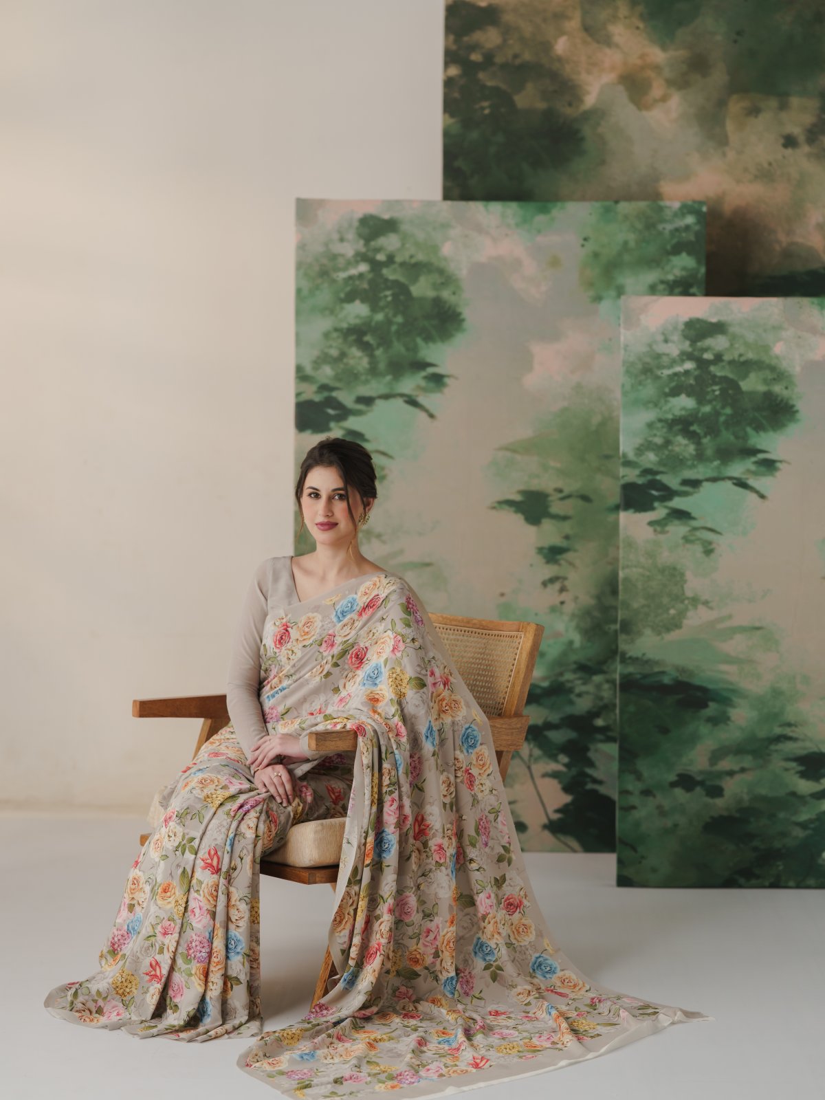 Floral Printed Beige Crepe Saree