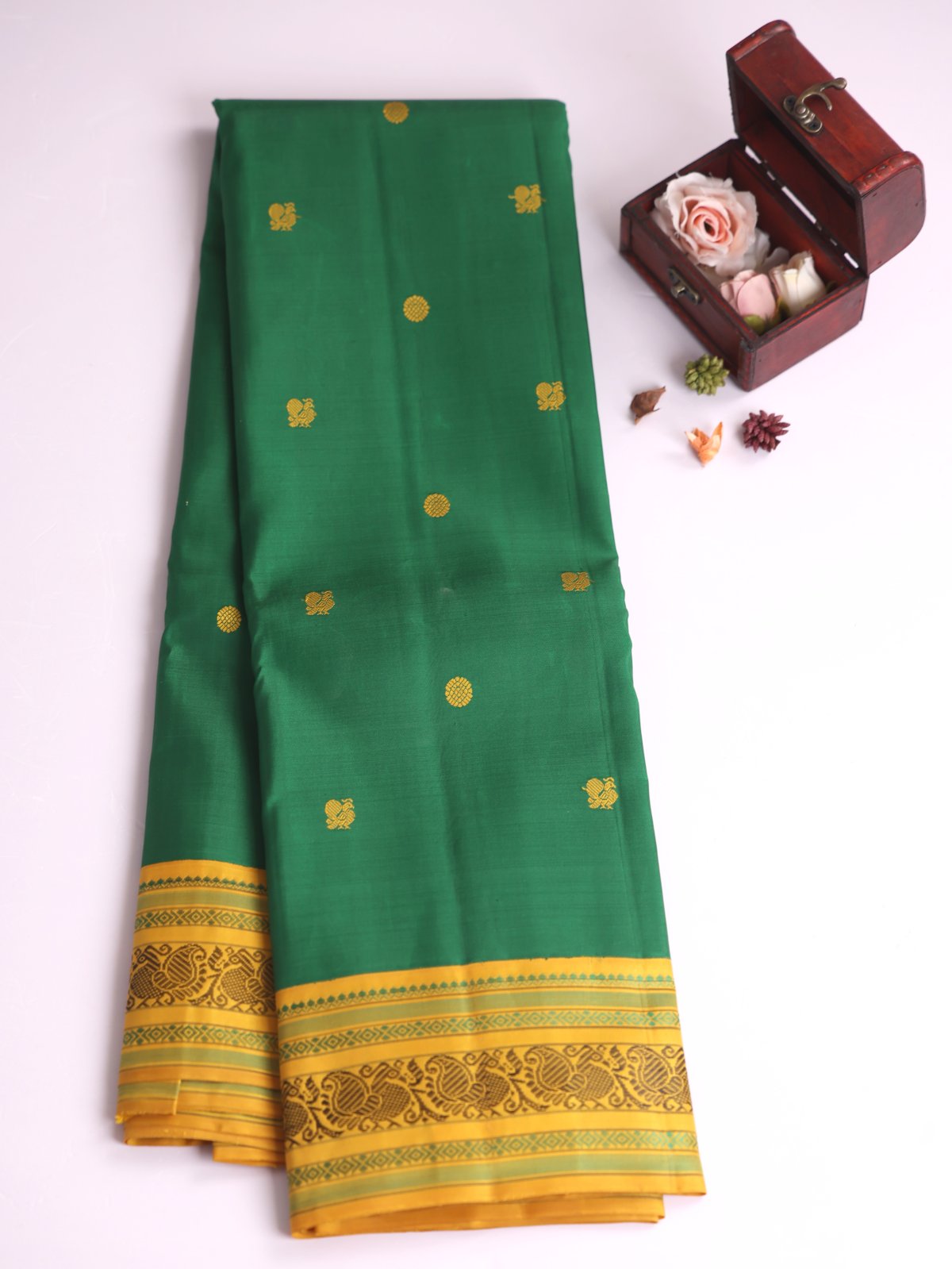 Green Kanjeevaram Pattu Pettu Silk Saree with Yellow Border