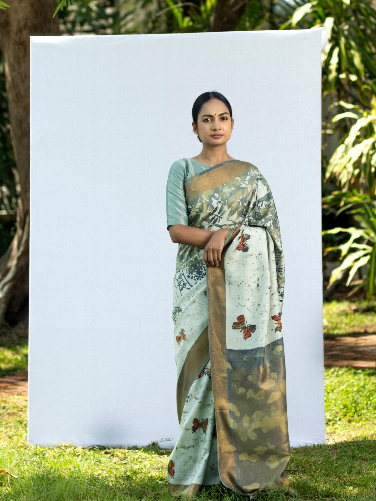 Batik Kanjeevaram Silk Saree With Light Green Border