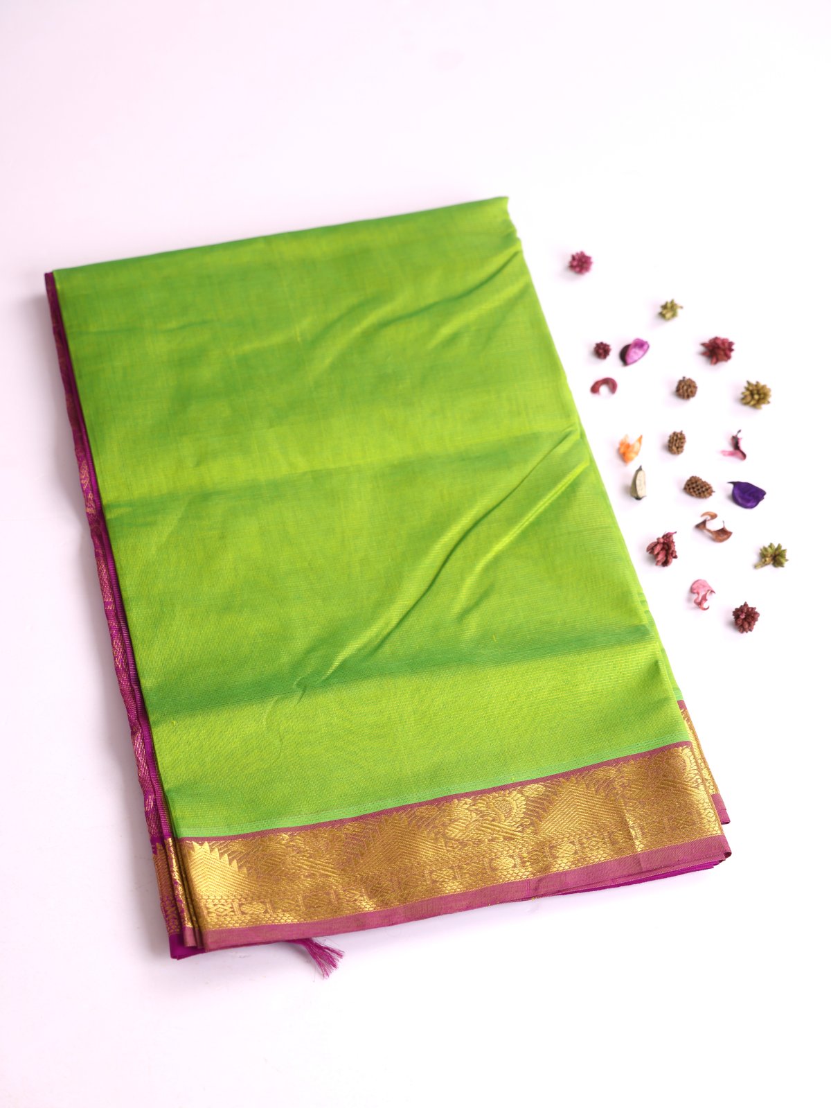 Parrot Green Vairaoosi Silk Cotton Saree With Zari Border