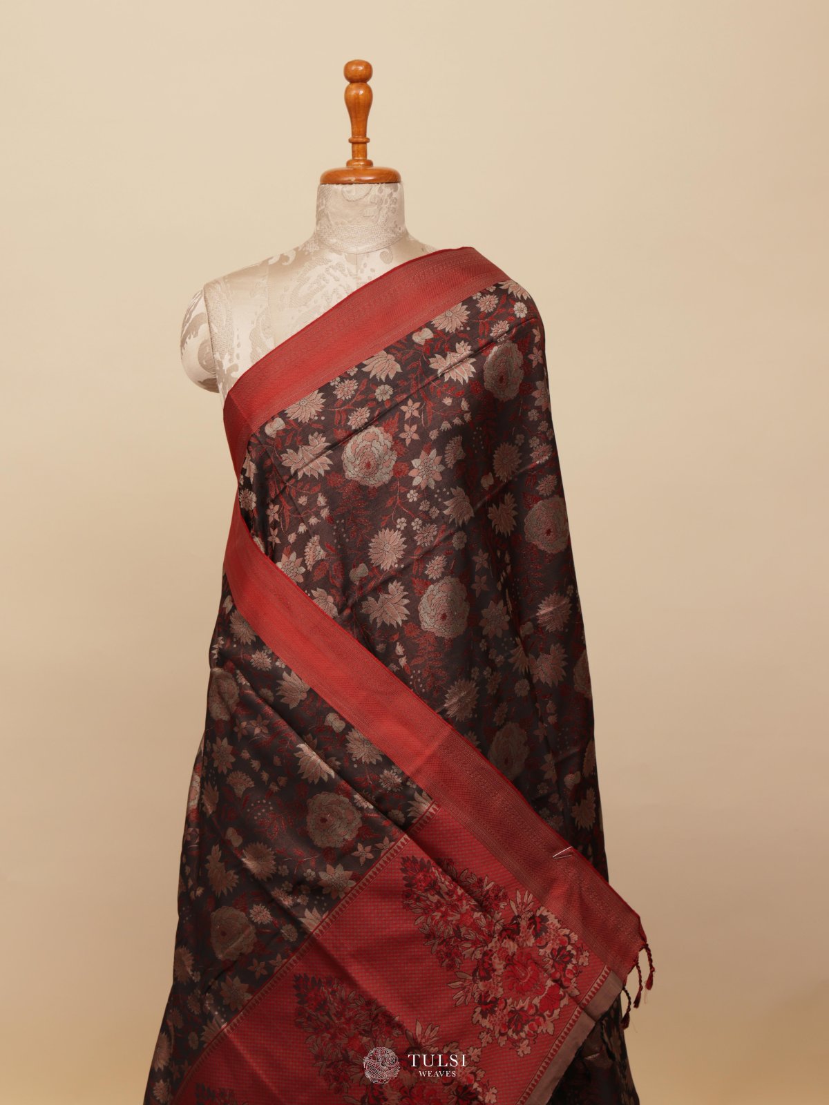 Black Tanchoi Silk Saree