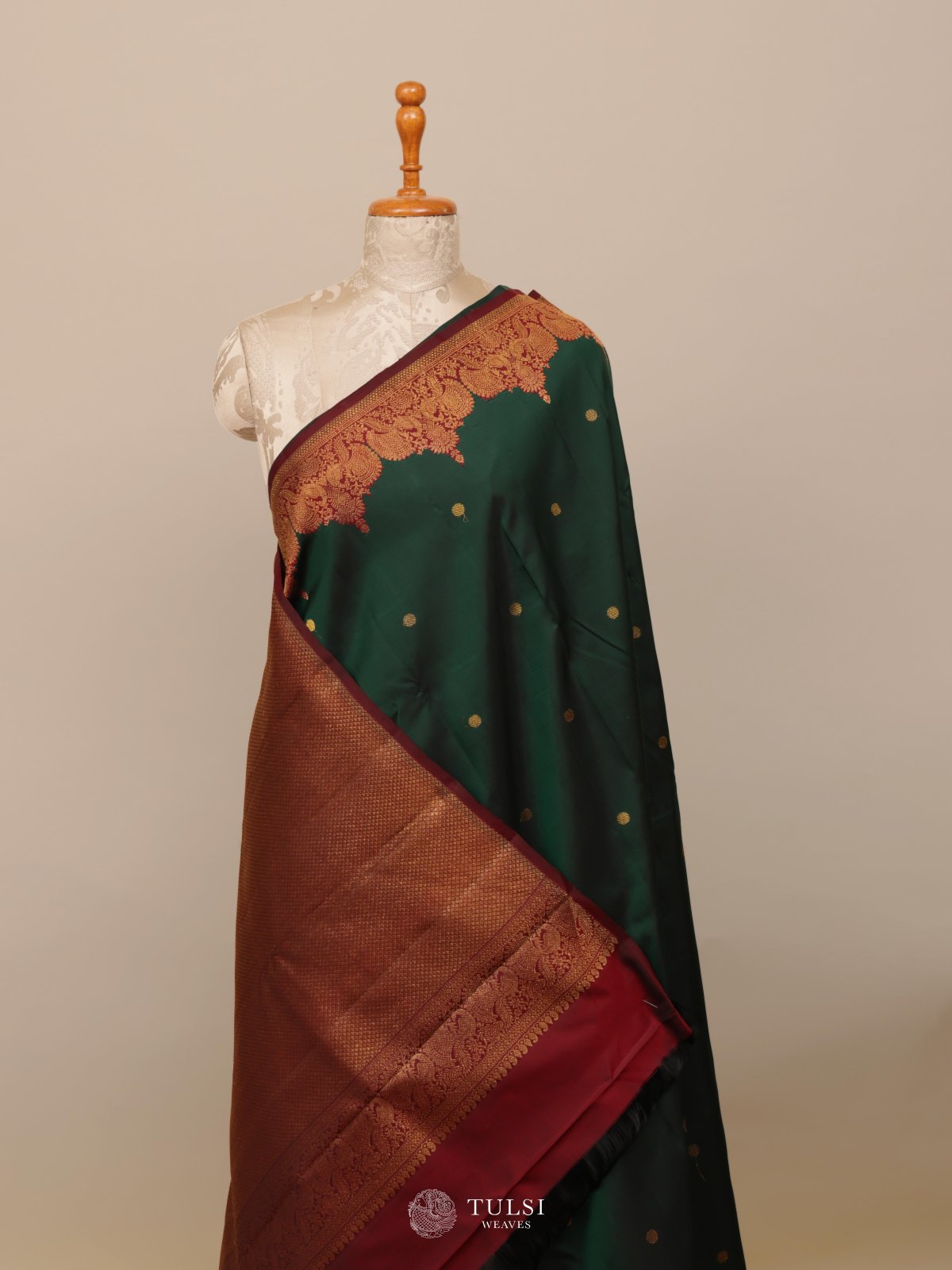 Emerald Green Kanjeevaram Silk Saree With Turning Border
